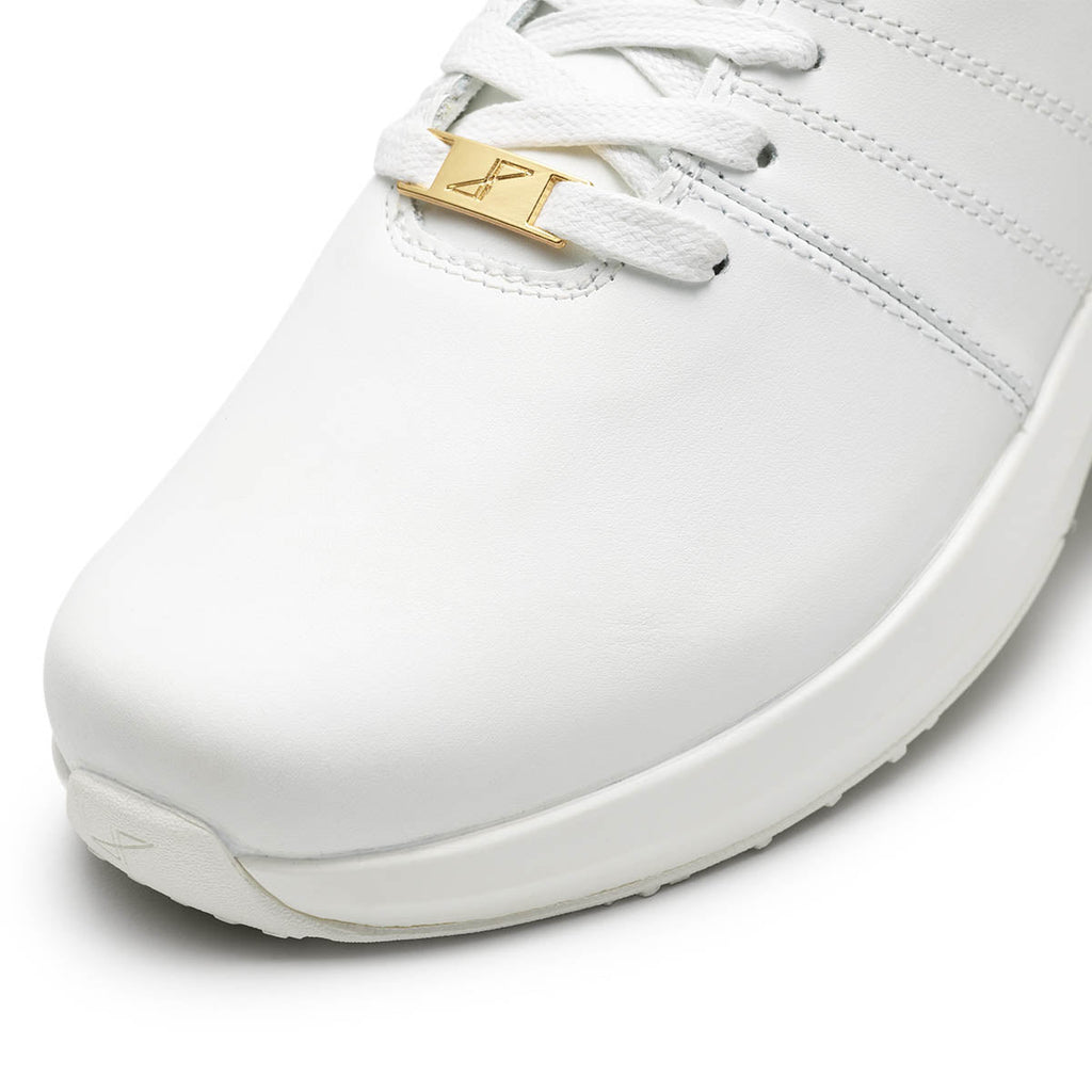 Nærbilde av skoen Track Lthr fra GaitLine i fargen White.